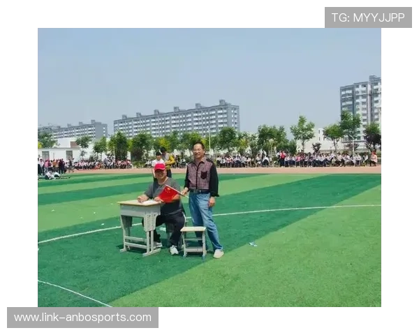 草根激情燃动珠江湾:广东业余足球联赛的拼搏与荣耀探索 草根激情燃动珠江湾:广东业余足球联赛的拼搏与荣耀探索